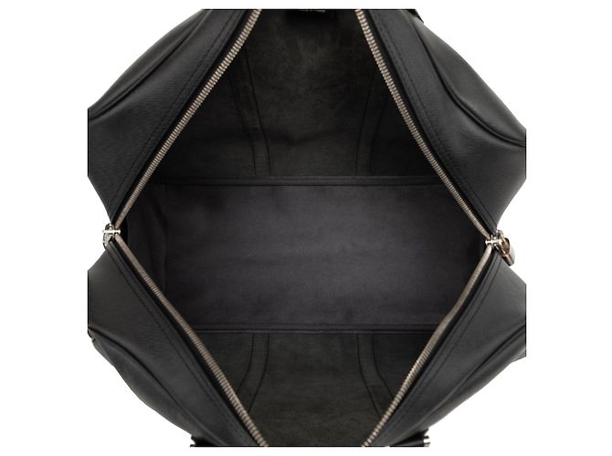 Borsa da viaggio Louis Vuitton Taiga Kendall GM Nera Nero - vista 4