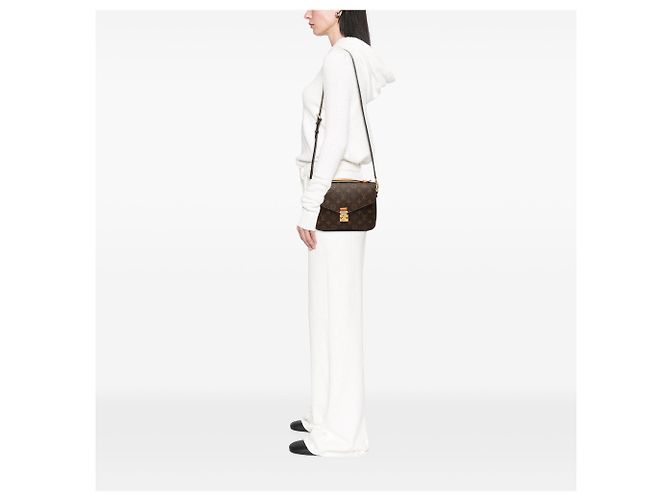 Borsa Louis Vuitton Monogram Pochette Metis Marrone - vista 7
