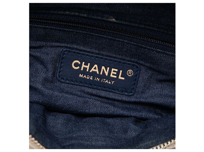 White Chanel CC Quilted Calfskin Elegant Belt Bag - view 5