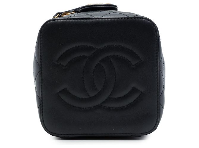 Piccolo Vanity Case Chanel in vitello matelassé nero con catena e borsa satchel - vista 3