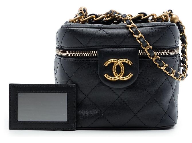 Piccolo Vanity Case Chanel in vitello matelassé nero con catena e borsa satchel - vista 7