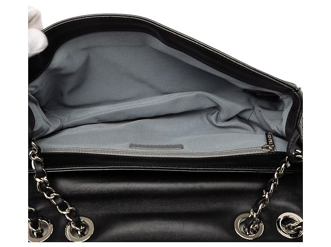 Borsa a tracolla Chanel CC Patent Lipstick Ligne Flap Nera Nero - vista 4