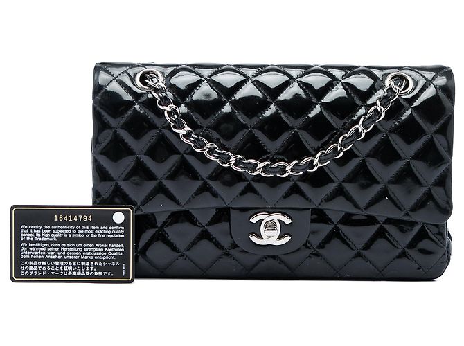 Borsa a tracolla Chanel Medium Classic Double Flap in vernice nera Nero - vista 6