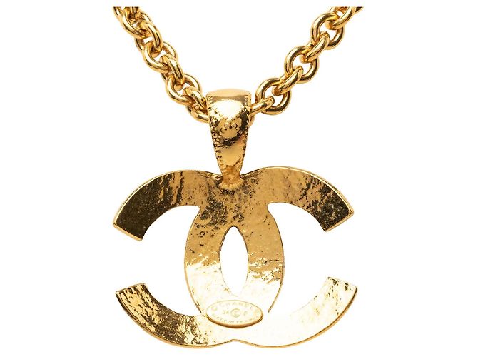 Collana con pendente matelassé Chanel CC placcato oro D'oro - vista 3