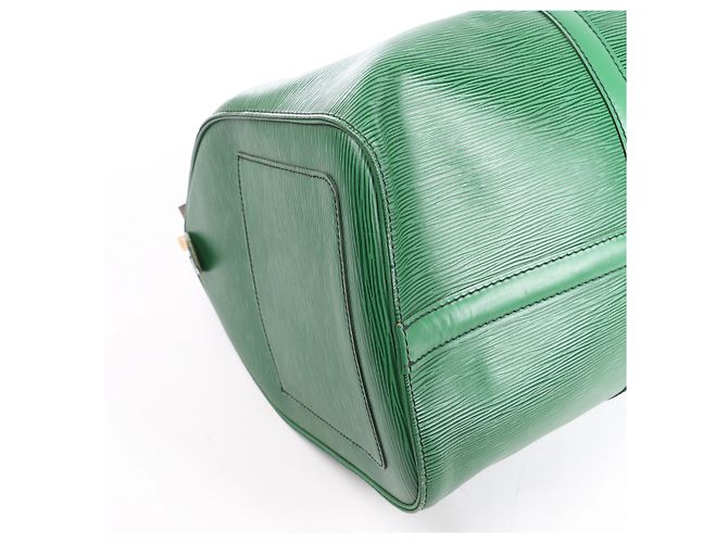 Borsa da viaggio Louis Vuitton Keepall 45 in pelle Epi Verde M42974 - vista 10