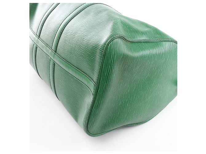 Borsa da viaggio Louis Vuitton Keepall 45 in pelle Epi Verde M42974 - vista 11