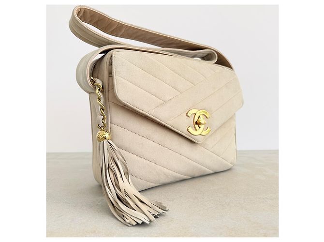 Chanel Chevron Tassel Camera Flap Bag (1994-1996) Beige - view 13