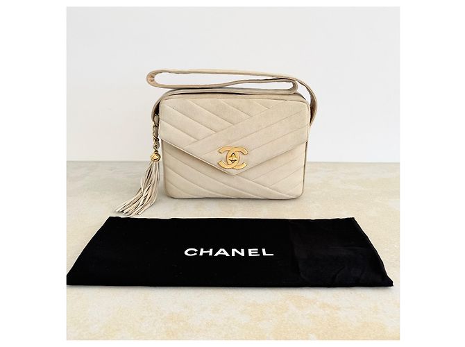 Chanel Chevron Tassel Camera Flap Bag (1994-1996) Beige - view 3