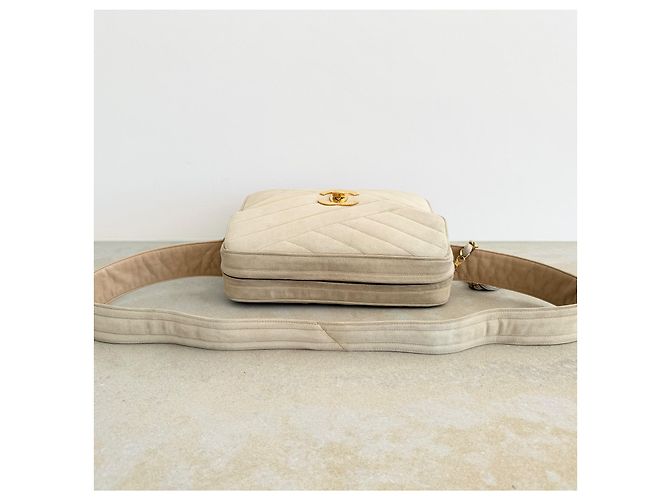 Chanel Chevron Tassel Camera Flap Bag (1994-1996) Beige - view 7