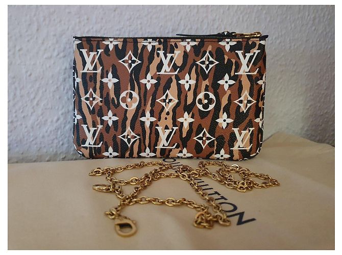 Louis Vuitton Pochette Double Zip Jungle Braun Schwarz Leopardenprint Monogramm - Ansicht 2