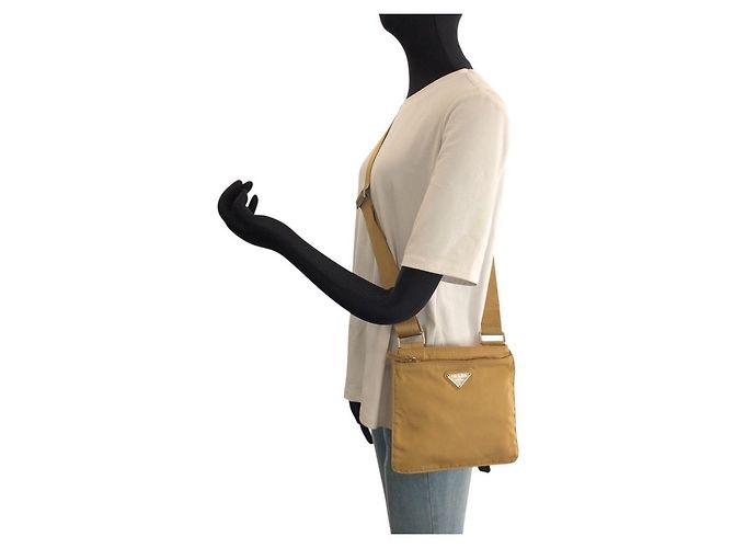 Bolsa de ombro Prada Tessuto com logótipo triangular Marrom Bege - vista 7