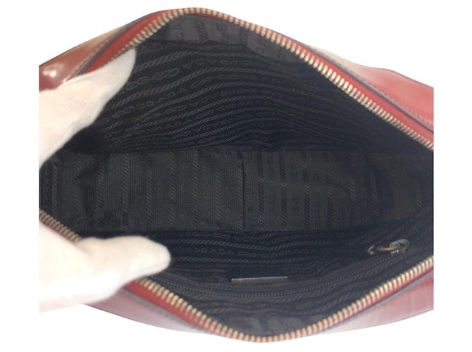 Prada Schultertasche aus Emaille Mehrfarben - Ansicht 9