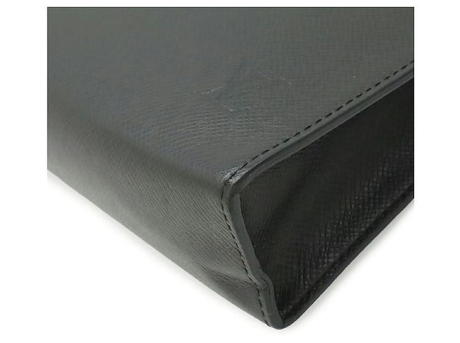 Louis Vuitton Pochette Voyage MM Schwarz - Ansicht 3