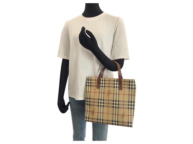 Sacola Burberry Nova Check Marrom Bege - vista 6