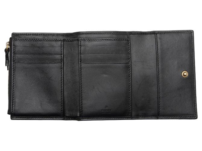 Carteira Trifold GG Marmont em Couro Matelassé Gucci Preto - vista 5