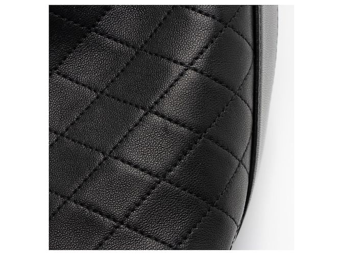 Autre Marque Borsa bucket piccola Cassandre Saint Laurent in pelle di agnello matelassé Nero - vista 10