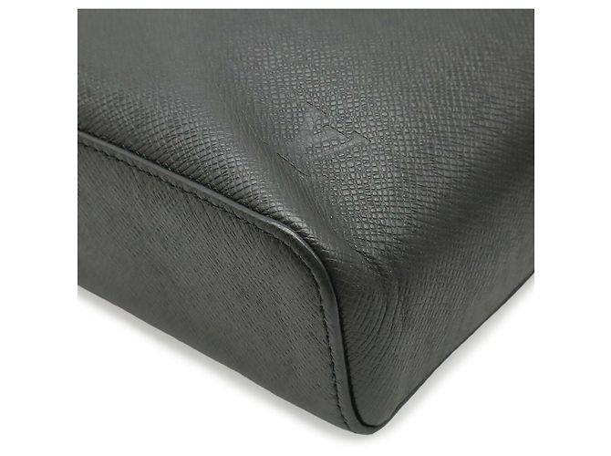 Sac à épaule Louis Vuitton Anton Pochette Gris - vue 3