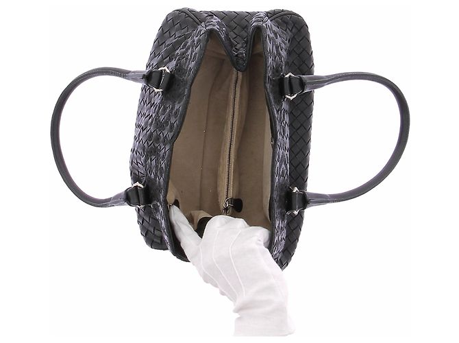 Bottega Veneta Schwarze geflochtene Ledertasche - Ansicht 7