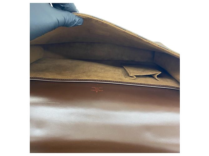 Borsa Business Louis Vuitton Altona PM Damier in Pelle Marrone - vista 9