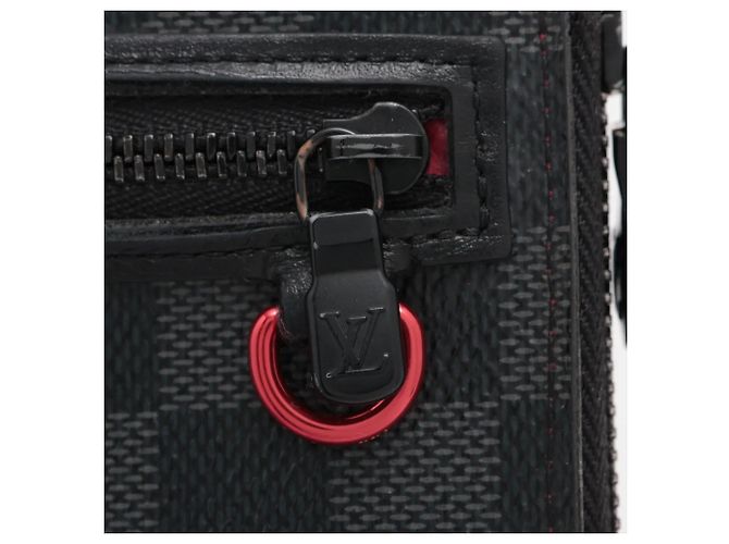 Portefeuille Utility Zippy Louis Vuitton Damier Graphite Noir - vue 12