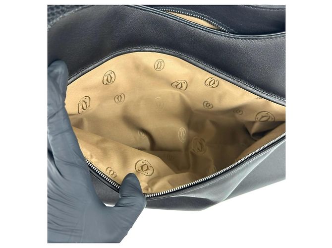 Cartier Marcello Handtasche aus Leder mit perforiertem Logo Schwarz - Ansicht 10