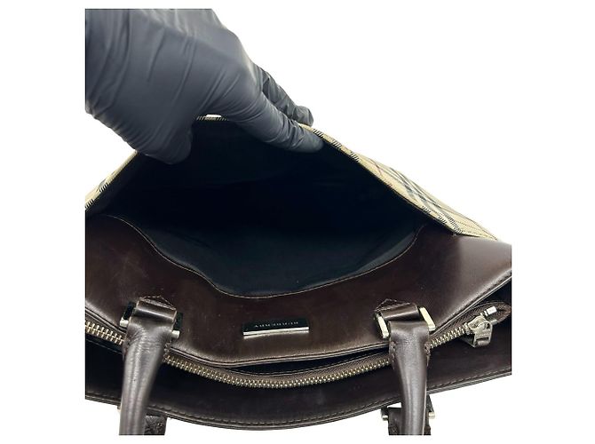 Bolsa Burberry Nova Check em lona e couro Marrom Bege - vista 10