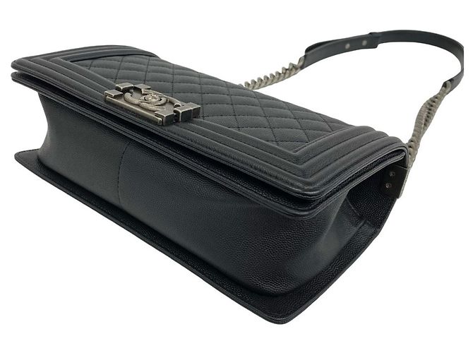 Borsa a tracolla Chanel Boy Chanel Coco Mark in pelle caviar con catena Nero - vista 8