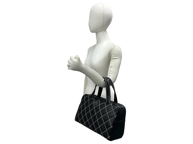 Chanel Coco Mark Wild Stitch Lederhandtasche Schwarz - Ansicht 2