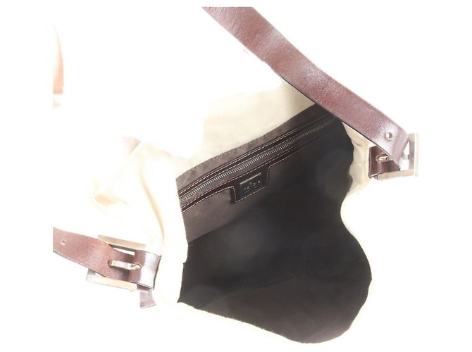 Borsa a spalla Fendi Mamma Bucket Baguette Marrone Beige - vista 7