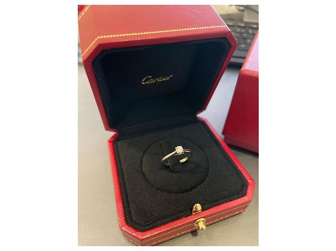 Cartier Solitaire Ring aus Platin mit Diamant Weiß - Ansicht 10