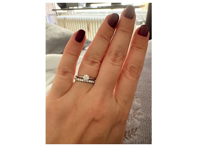 Cartier Solitaire Ring aus Platin mit Diamant Weiß - Ansicht 3