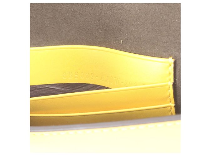 Fendi Flat Baguette Mini 8BS039 Borsa a tracolla 2-Way in pelle Giallo - vista 10