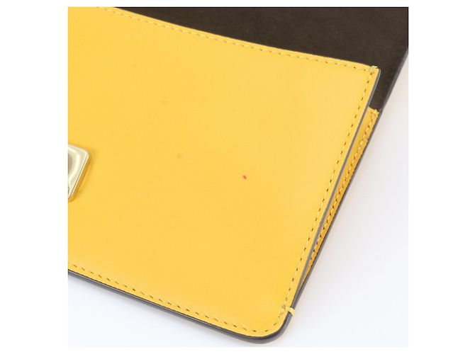 Fendi Flat Baguette Mini 8BS039 Borsa a tracolla 2-Way in pelle Giallo - vista 8