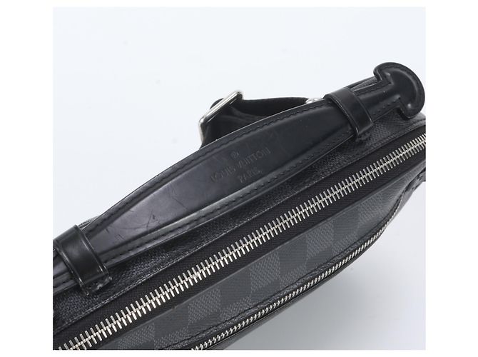Pouch Louis Vuitton Damier Graphite Ambrelle Nero - vista 5