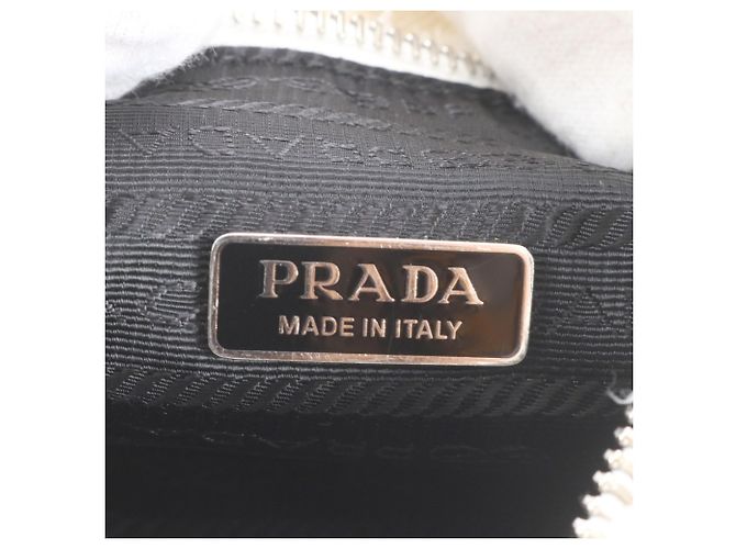 Tote Bolsa de Ombro Prada Re-Edition 2000 em Couro e Terry Branco - vista 8