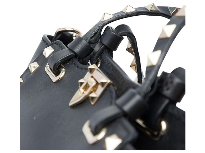 Borsa Trapeze Rockstud in micro pelle nera Valentino Nero - vista 6