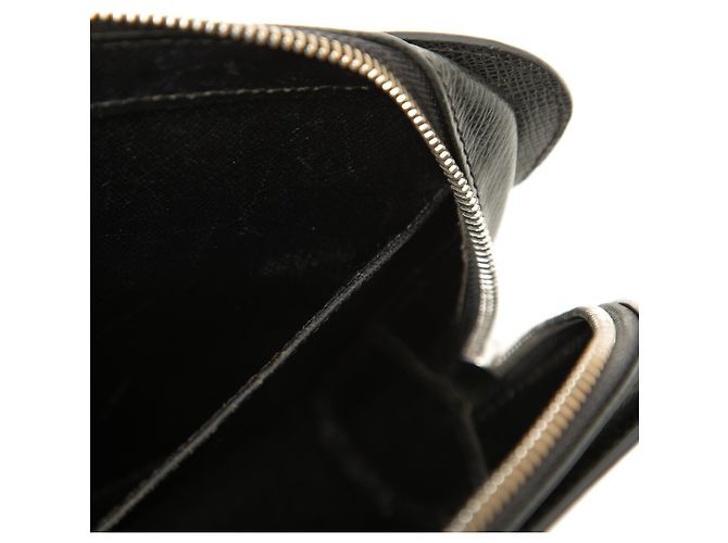 Louis Vuitton Pochette Baikal in Taiga Nero - vista 7