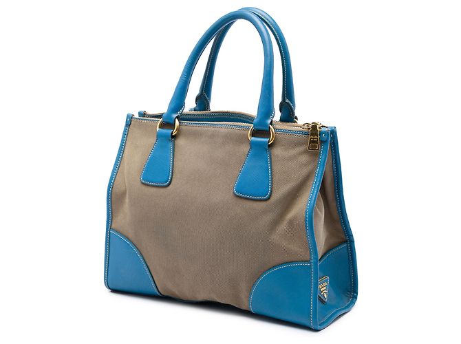 Bolsa Prada em lona Canapa com logo, zíper duplo e acabamento em couro Saffiano marrom Castanho claro - vista 2