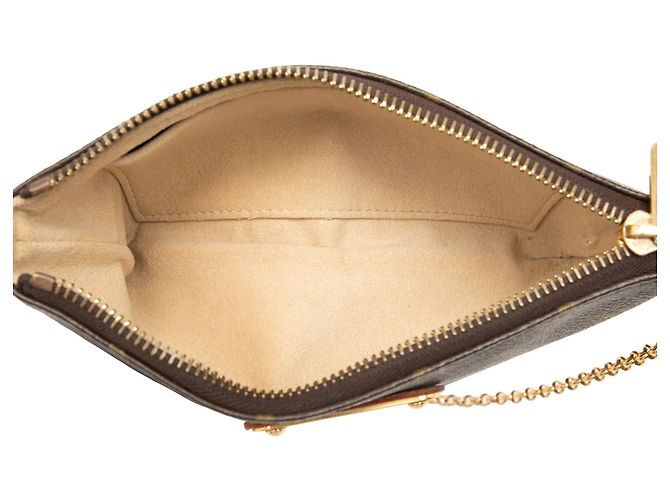Louis Vuitton Pochette Milla MM Monogram Brown Marrone - vista 4