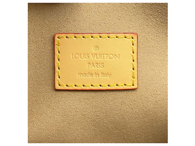 Louis Vuitton Brown Monogram Saumur BB Castaño - vista 5