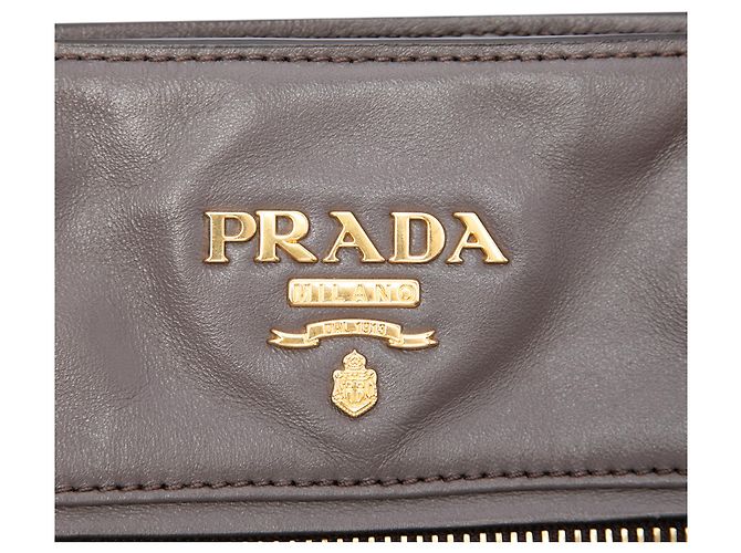 Prada Tote convertible aperto con zip anteriore in vitello morbido grigio Marrone - vista 5