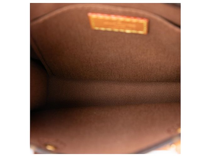 Louis Vuitton Brown Monogram Petit Sac Plat Marrom - vista 4