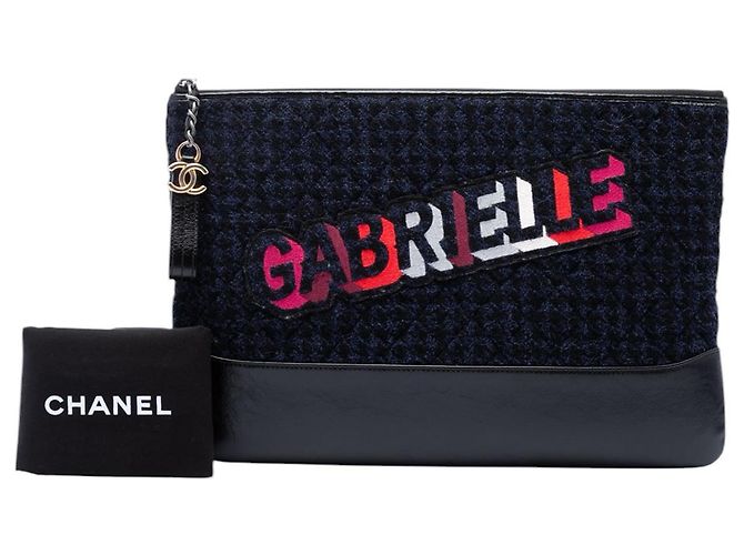 Clutch Chanel Gabrielle O Case in Tweed Blu e Vitello Ricamato, Large - vista 7