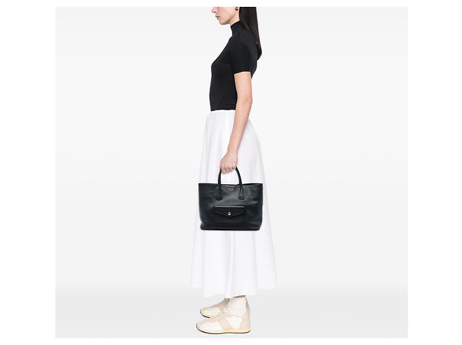 Prada Convertible Tote aus schwarzem Saffiano-Leder mit Fronttasche - Ansicht 5