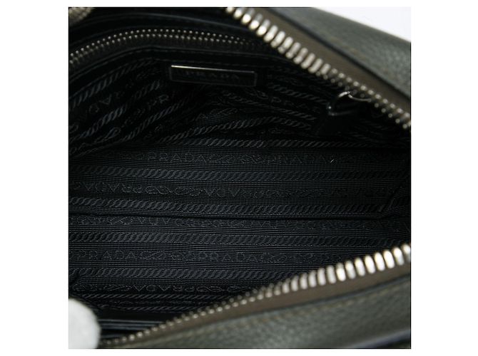 Bolsa crossbody Prada em couro granulado marrom Caqui - vista 4