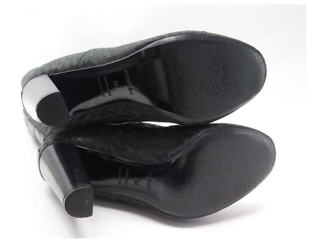 Hermès BOTAS DE TACÓN HERMES H PERFORE CAVALIERES 37 EN CUERO NEGRO - vista 6