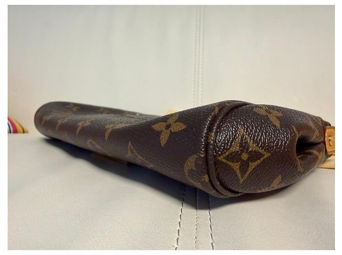 louis vuitton Favorite Mm monogram Marrom - vista 8