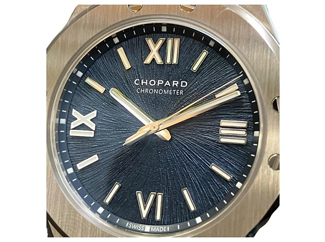 Chopard Alpine Eagle Automatic Wristwatch - view 4