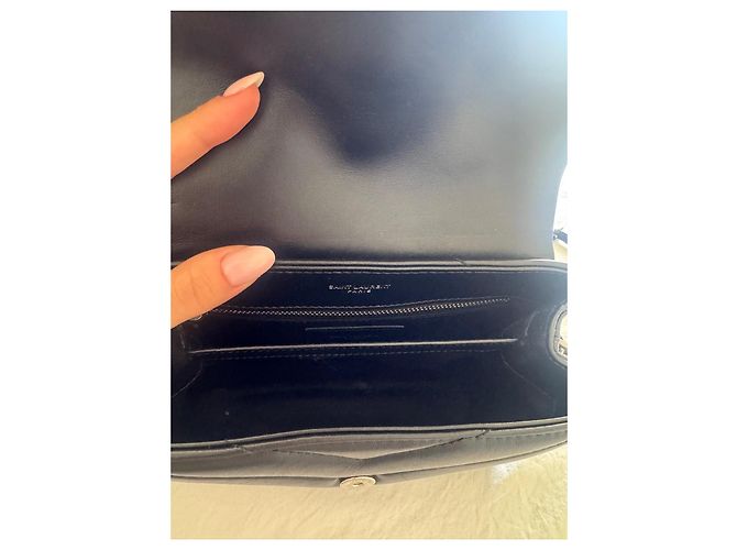 Yves Saint Laurent Borsa a tracolla Saint Laurent Loulou Toy in pelle nera Nero - vista 5