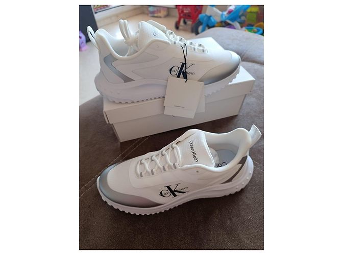 Sneakers bianche e argento Calvin Klein Bianco Metallico - vista 5